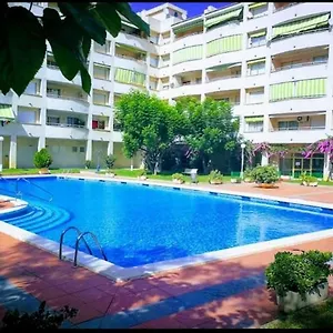 Bonito Cerca De La Playa Apartamento
